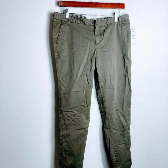 Caslon Olive Tarmac Ankle Crop Pants NWT Size 6 - Picture 2 of 7